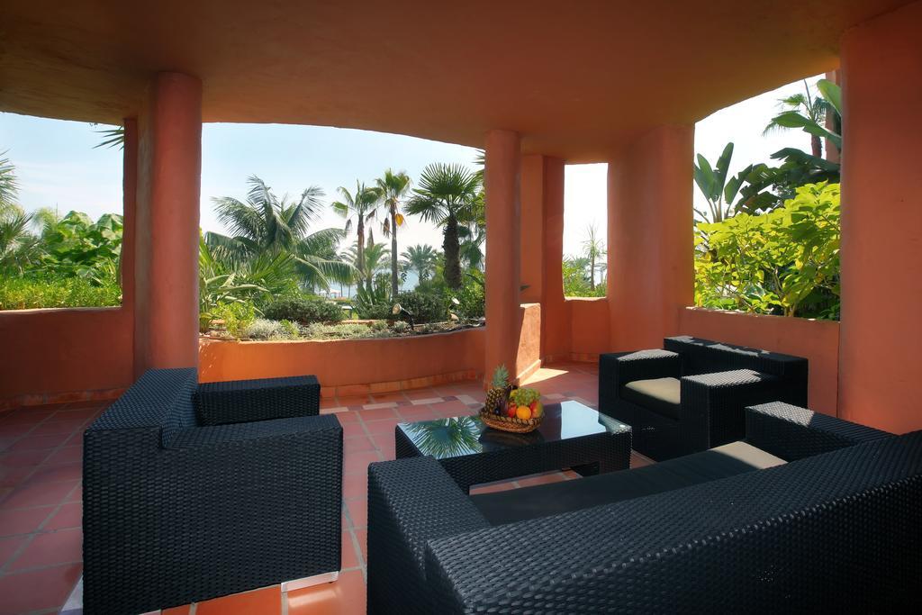 Bahía Beach Apartments Estepona Habitación foto